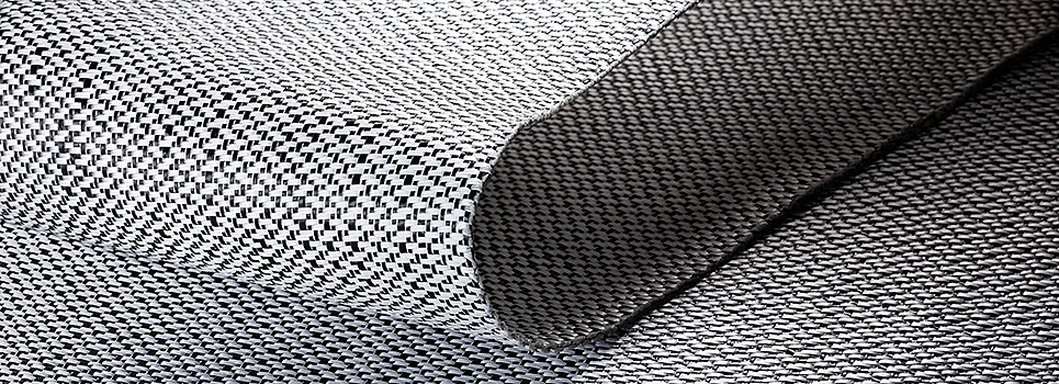 Геотекстиль Stabilenka Xtreme | 2800 кН/м | Щелочестойкий и устойчивый к удлинению Детальный вид Stabilenka Xtreme демонстрирует чрезвычайно жесткую на растяжение и щелочестойкую армирующую ткань с модулями более 45 000 кН/м